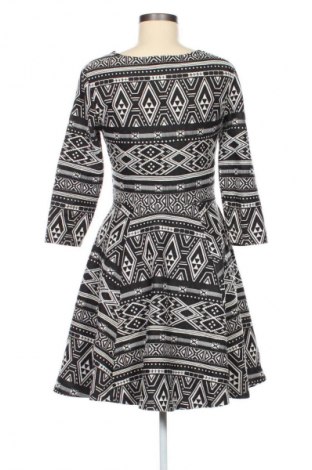 Šaty  H&M, Velikost M, Barva Vícebarevné, Cena  159,00 Kč