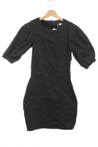 Рокля H&M Divided, Размер S, Цвят Черен, Цена 6,13 €