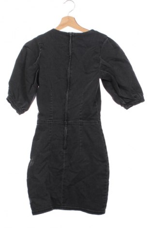 Рокля H&M Divided, Размер S, Цвят Черен, Цена 6,13 €