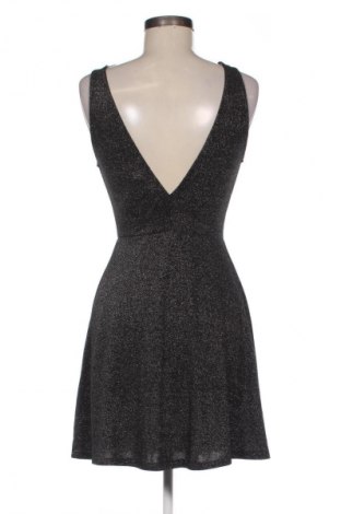 Šaty  H&M Divided, Velikost S, Barva Vícebarevné, Cena  159,00 Kč