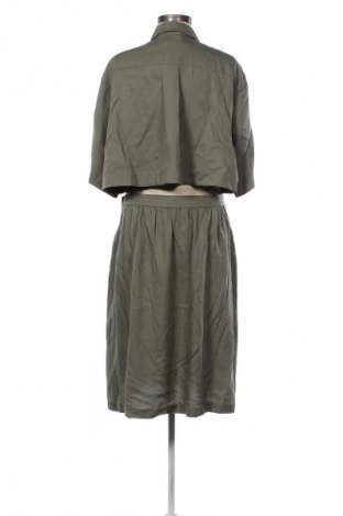 Šaty  Lacoste, Velikost L, Barva Zelená, Cena  4 557,00 Kč