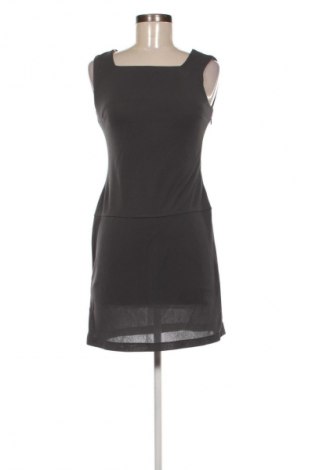 Sukienka Le Group, Rozmiar M, Kolor Szary, Cena 30,99 zł