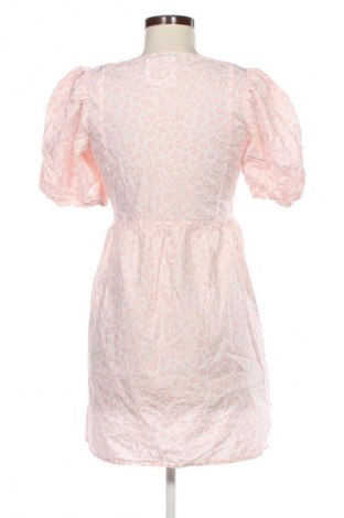 Рокля Monki, Размер M, Цвят Многоцветен, Цена 9,20 €