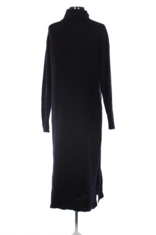 Šaty  Pieces, Velikost M, Barva Černá, Cena  568,00 Kč