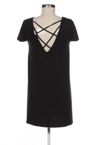 Sukienka Pull&Bear, Rozmiar M, Kolor Czarny, Cena 56,99 zł