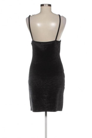 Kleid Pull&Bear, Größe L, Farbe Schwarz, Preis 8,99 €
