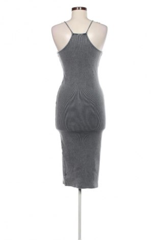 Ruha Pull&Bear, Méret M, Szín Szürke, Ár 2 752 Ft