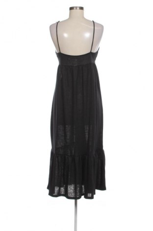 Kleid Pull&Bear, Größe M, Farbe Schwarz, Preis 7,41 €
