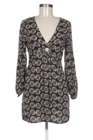 Šaty  Pull&Bear, Velikost L, Barva Vícebarevné, Cena  229,00 Kč