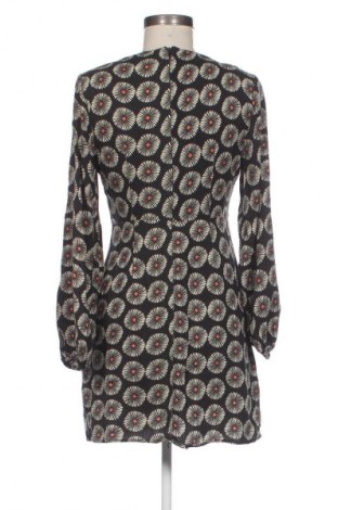 Šaty  Pull&Bear, Velikost L, Barva Vícebarevné, Cena  229,00 Kč