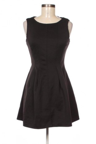 Φόρεμα Rinascimento, Μέγεθος L, Χρώμα Μαύρο, Τιμή 18,99 €