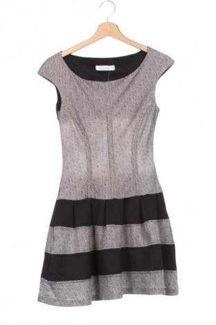 Šaty  Rinascimento, Velikost XS, Barva Vícebarevné, Cena  629,00 Kč