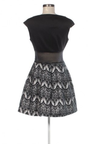 Šaty  Rinascimento, Veľkosť L, Farba Viacfarebná, Cena  26,95 €