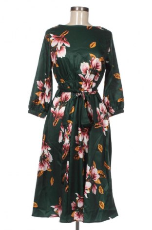 Рокля SHEIN, Размер M, Цвят Многоцветен, Цена 9,71 €