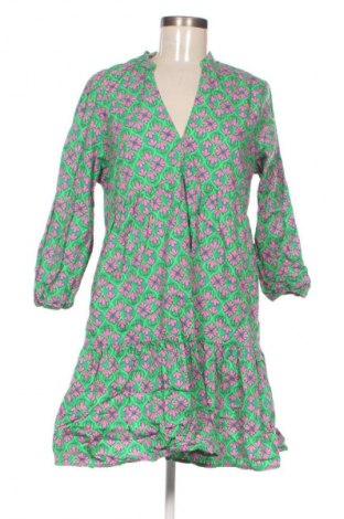 Рокля Sinsay, Размер L, Цвят Многоцветен, Цена 10,53 €
