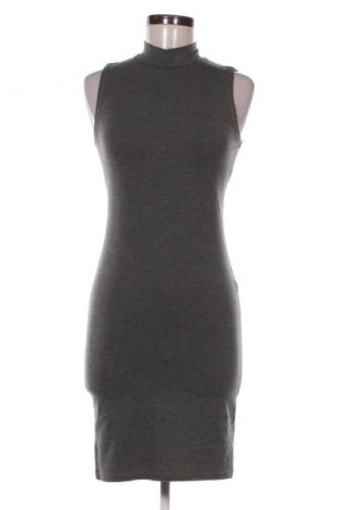 Рокля Square, Размер S, Цвят Сив, Цена 5,62 €