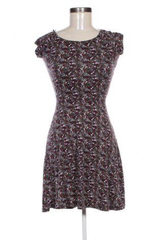 Šaty  Stradivarius, Velikost M, Barva Vícebarevné, Cena  199,00 Kč