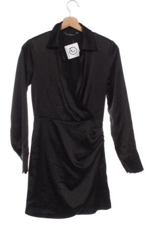 Рокля Stradivarius, Размер XS, Цвят Черен, Цена 7,15 €