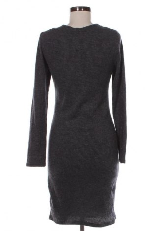 Sukienka Styleboom, Rozmiar XL, Kolor Szary, Cena 37,99 zł