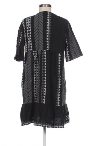 Šaty  Unbranded, Veľkosť M, Farba Viacfarebná, Cena  4,95 €