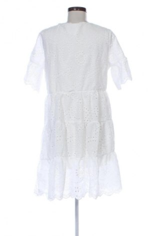 Ruha Unbranded, Méret M, Szín Fehér, Ár 3 364 Ft