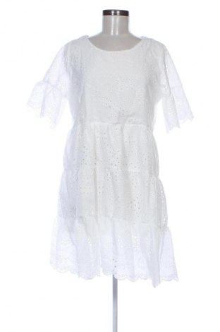 Ruha Unbranded, Méret M, Szín Fehér, Ár 3 364 Ft