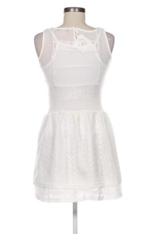 Šaty  Unbranded, Velikost XS, Barva Krémová, Cena  565,00 Kč