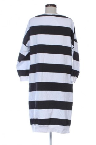 Šaty  Unbranded, Velikost M, Barva Vícebarevné, Cena  329,00 Kč