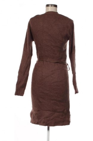 Рокля VILA, Размер M, Цвят Кафяв, Цена 8,69 €