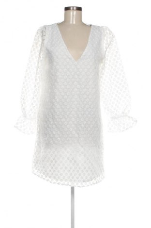 Kleid VILA, Größe M, Farbe Weiß, Preis 8,99 €