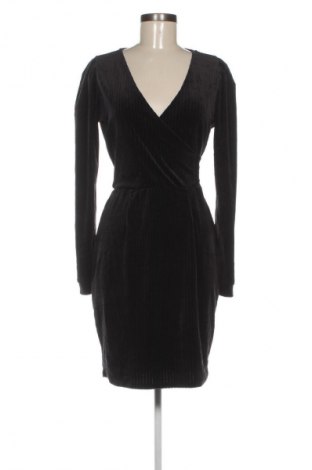 Sukienka Vero Moda, Rozmiar M, Kolor Czarny, Cena 13,99 zł