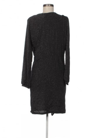 Рокля Vero Moda, Размер XL, Цвят Многоцветен, Цена 7,66 €