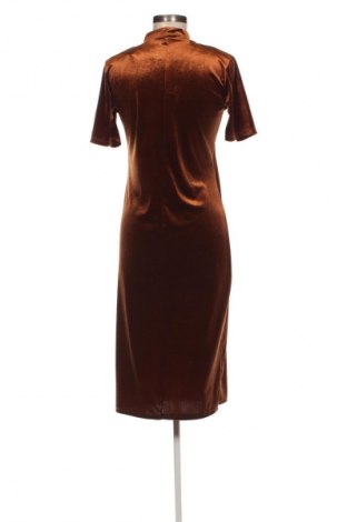 Рокля Zara, Размер L, Цвят Кафяв, Цена 9,20 €