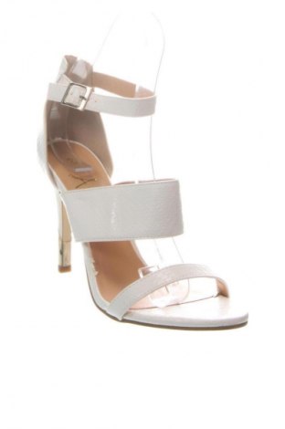Σανδάλια Atmosphere, Μέγεθος 39, Χρώμα Λευκό, Τιμή 11,99 €