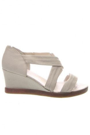 Σανδάλια Bata, Μέγεθος 41, Χρώμα Εκρού, Τιμή 8,99 €