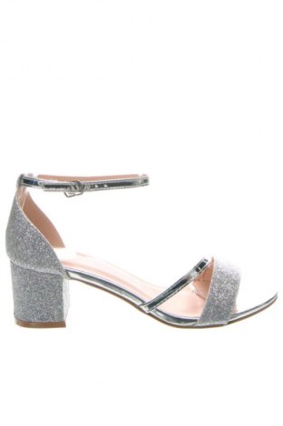 Сандали Zapatos, Размер 39, Цвят Сребрист, Цена 27,09 €