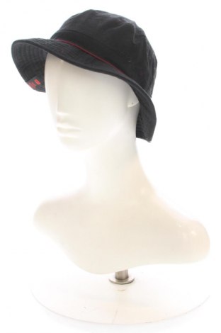 Шапка Globe, Цвят Черен, Цена 13,29 €