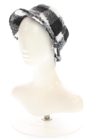 Шапка Unbranded, Цвят Многоцветен, Цена 9,20 €