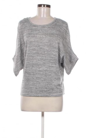 Дамска блуза Envii, Размер S, Цвят Сив, Цена 2,04 €