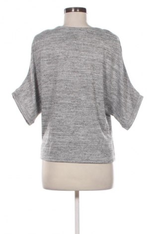 Дамска блуза Envii, Размер S, Цвят Сив, Цена 2,04 €