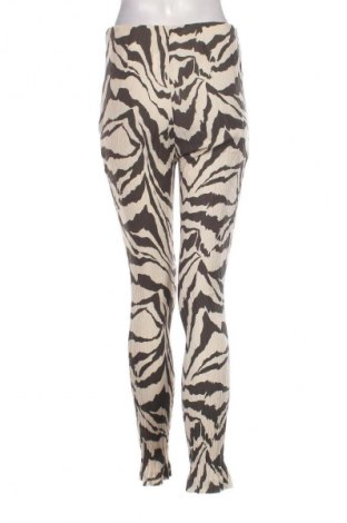Pantaloni de femei H&M, Mărime M, Culoare Multicolor, Preț 7,99 Lei