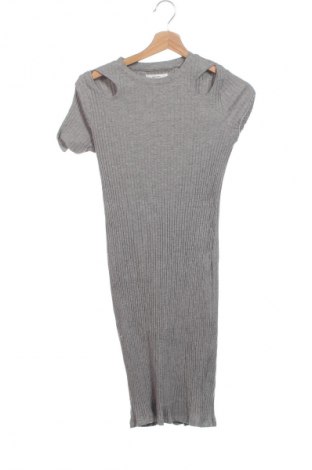 Детска рокля Reserved, Размер 12-13y/ 158-164 см, Цвят Сив, Цена 7,66 €