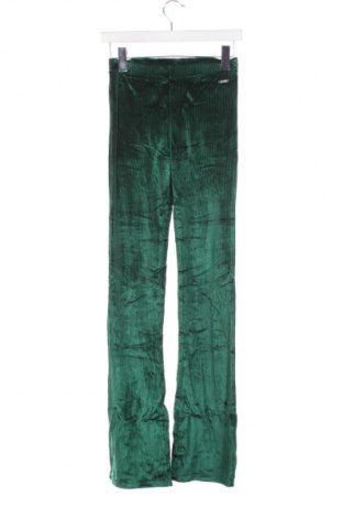 Pantaloni pentru copii Unbranded, Mărime 15-18y/ 170-176 cm, Culoare Verde, Preț 65,99 Lei