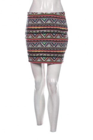 Пола Unbranded, Размер S, Цвят Многоцветен, Цена 2,04 €