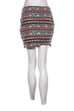 Пола Unbranded, Размер S, Цвят Многоцветен, Цена 2,04 €