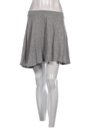 Пола Unbranded, Размер M, Цвят Сив, Цена 2,04 €