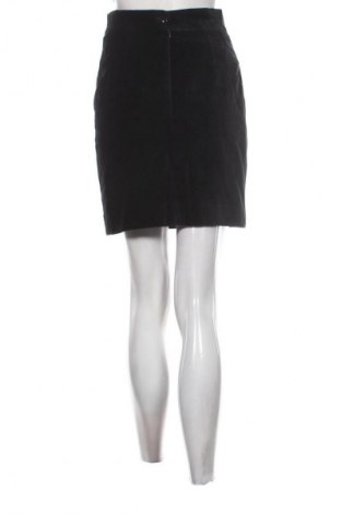 Пола Unbranded, Размер S, Цвят Черен, Цена 9,26 €