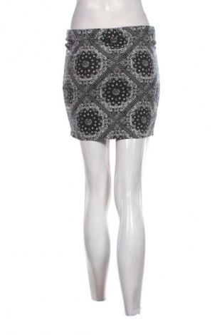 Φούστα Colours Of The World, Μέγεθος S, Χρώμα Μαύρο, Τιμή 1,99 €