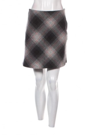 Пола Daphne, Размер M, Цвят Многоцветен, Цена 2,04 €