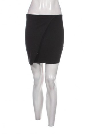 Spódnica Gina Tricot, Rozmiar S, Kolor Czarny, Cena 6,99 zł